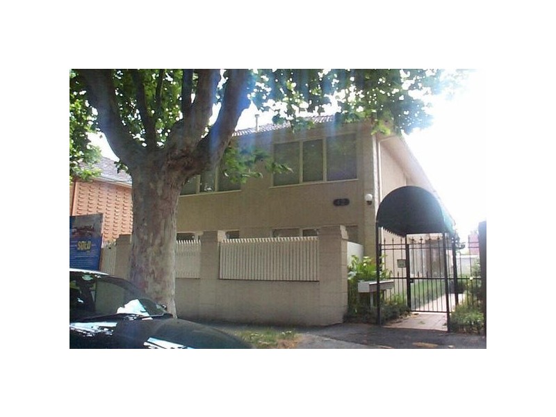 4/12  Carlisle Avenue, St Kilda East VIC 3183