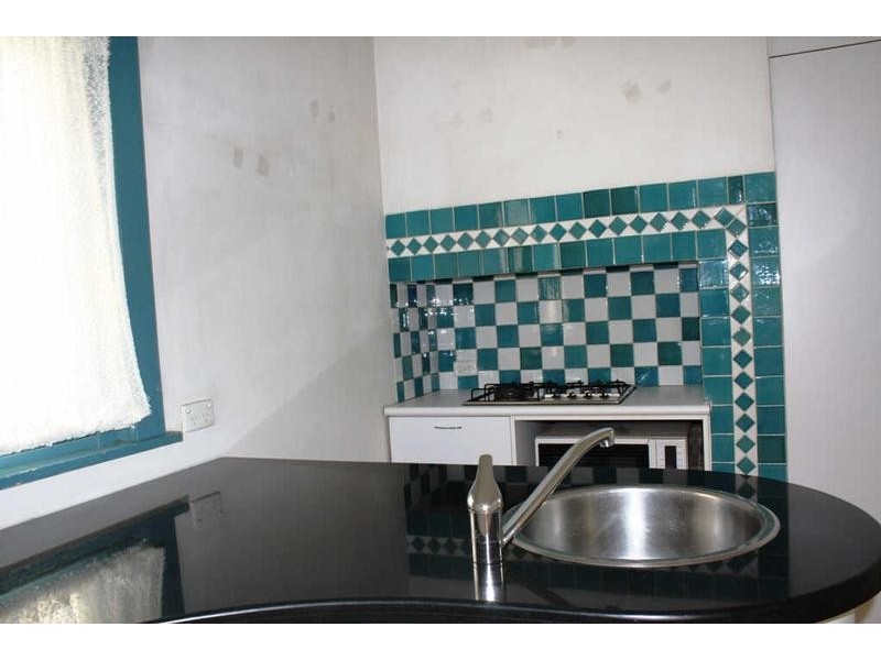 2/4  Loch Street, St Kilda VIC 3182