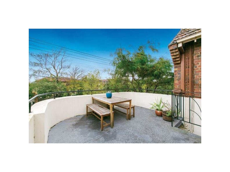 4/30  Mitford Street, St Kilda VIC 3182