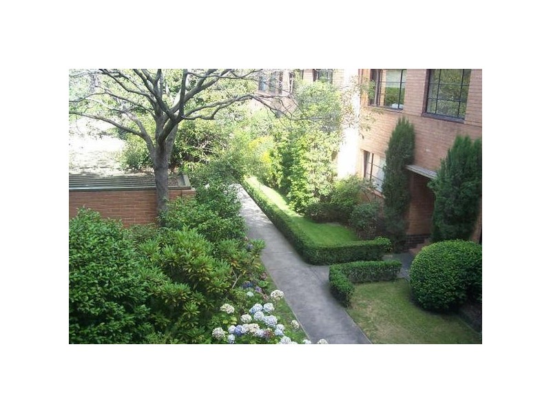 2/59  Queens Road, Melbourne VIC 3000