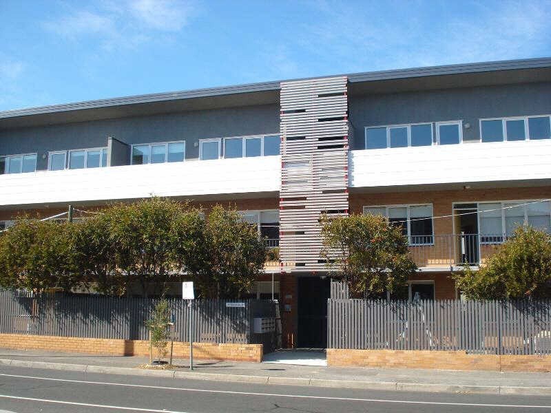 10/76  Westbury Street, St Kilda East VIC 3183