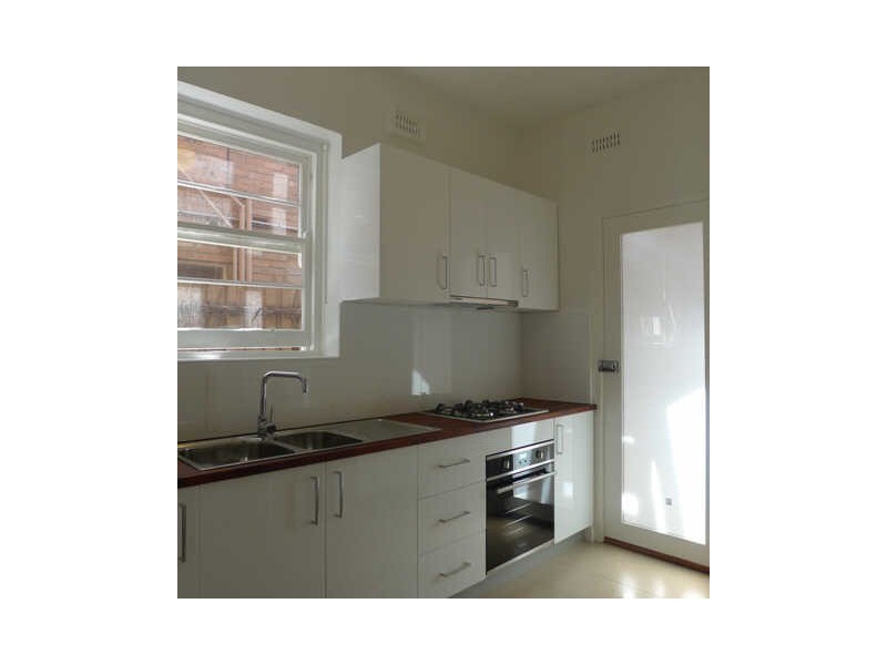 1/18  Shelley Street, Elwood VIC 3184