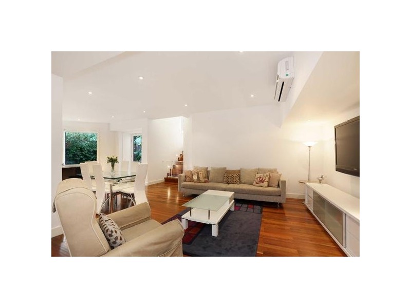 25a  Mason Avenue, Elwood VIC 3184