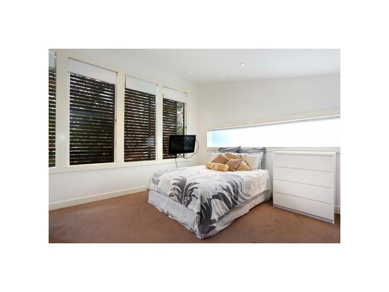 25a  Mason Avenue, Elwood VIC 3184