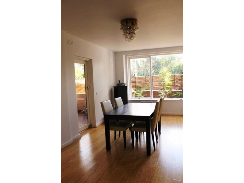 1/31  Dickens Street, Elwood VIC 3184