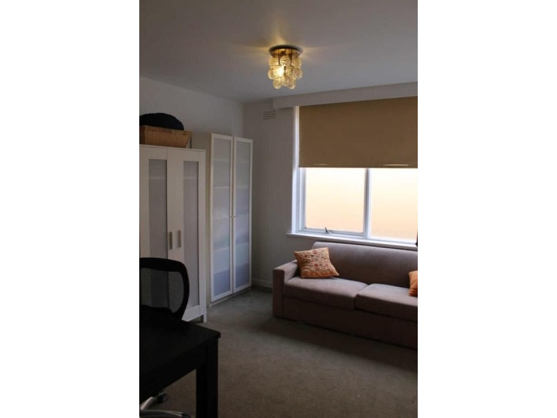 1/31  Dickens Street, Elwood VIC 3184