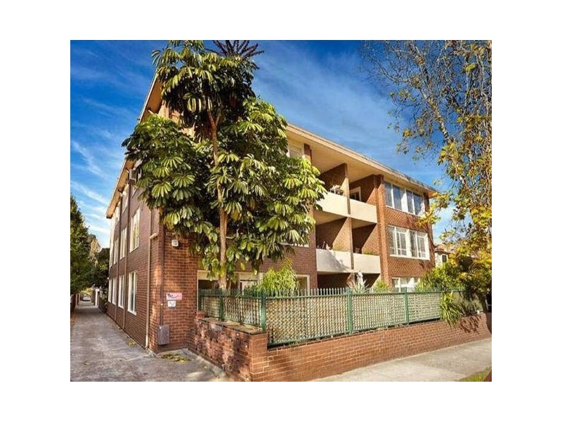 1/31  Dickens Street, Elwood VIC 3184
