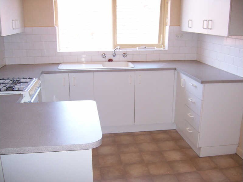 8/174  Barkly Street, St Kilda VIC 3182