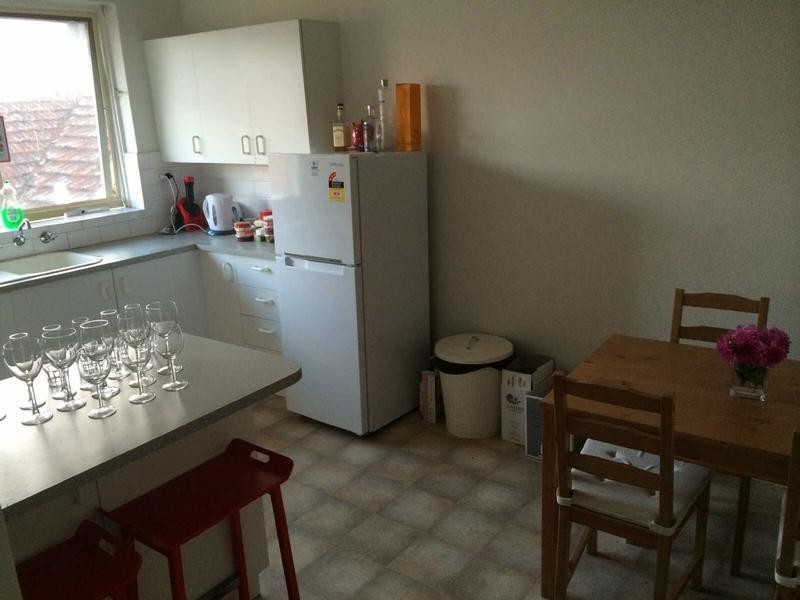 8/174  Barkly Street, St Kilda VIC 3182