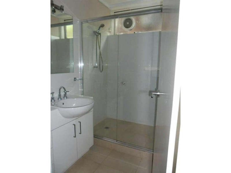 14/19  Robe Street, St Kilda VIC 3182