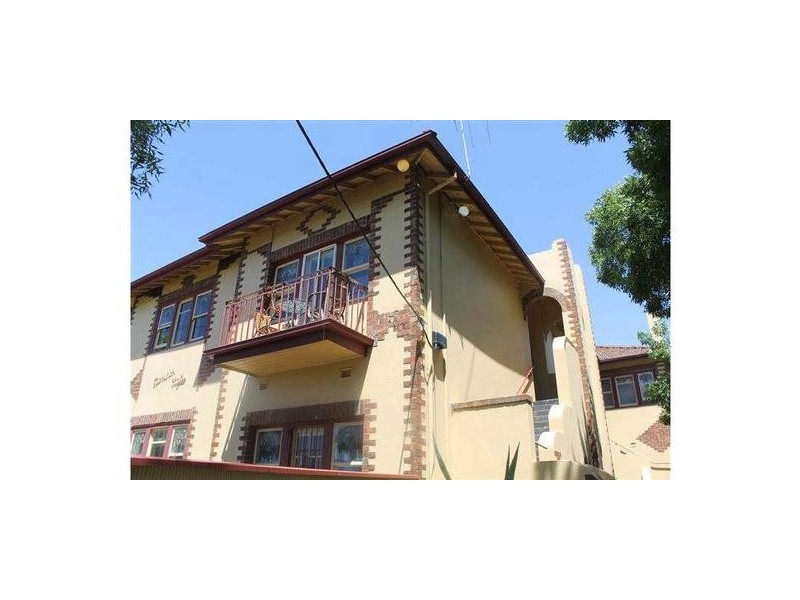 2/554  Dandenong Road, Caulfield North VIC 3161