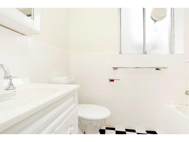 1/32  Wellington Street, St Kilda VIC 3182