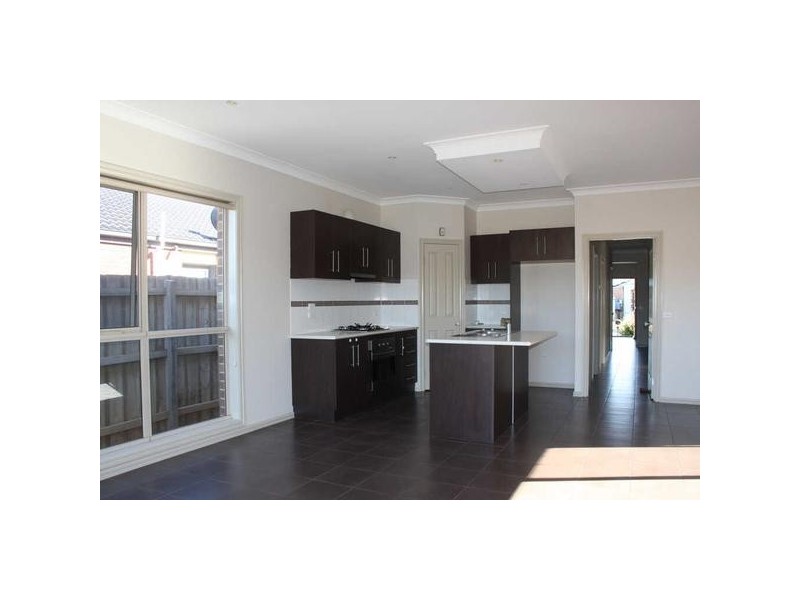 2/25  West Meadows Lane, Truganina VIC 3029