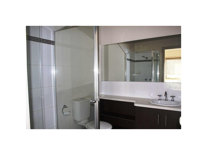 2/25  West Meadows Lane, Truganina VIC 3029