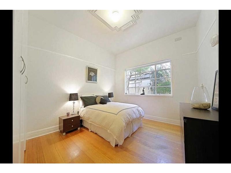 2/68  Goldsmith Street, Elwood VIC 3184