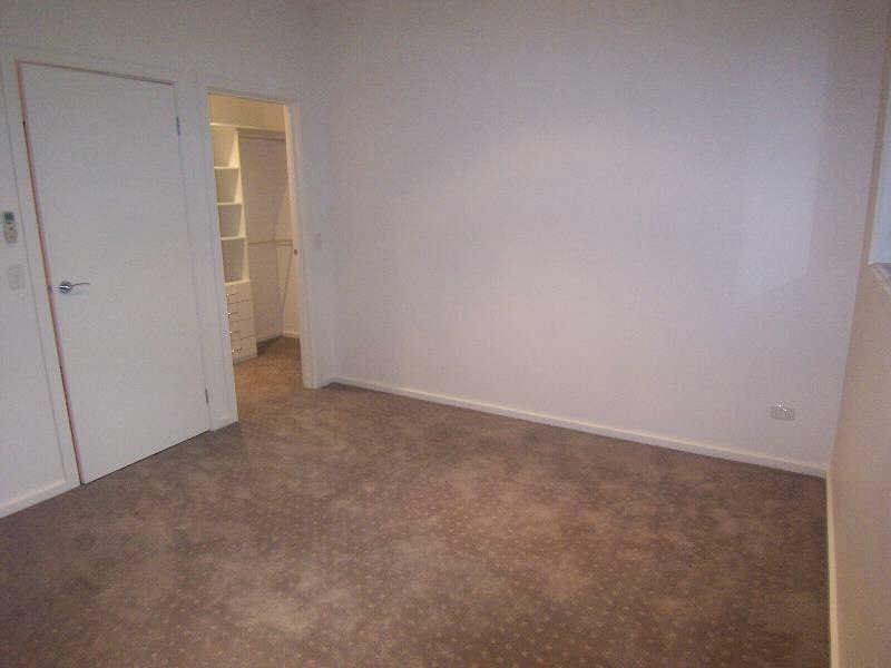 1/108  Park Street, St Kilda VIC 3182