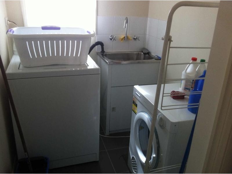 1/24  Swinburne Court, Truganina VIC 3029