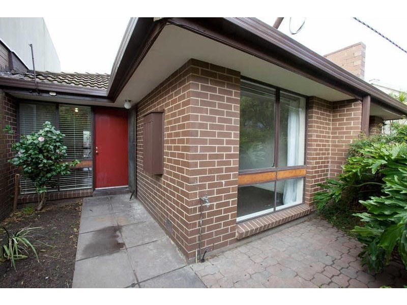 9  Neptune Street, St Kilda VIC 3182