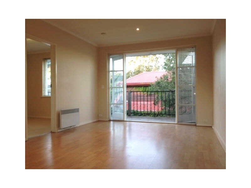 8/52  Clyde Street, St Kilda VIC 3182