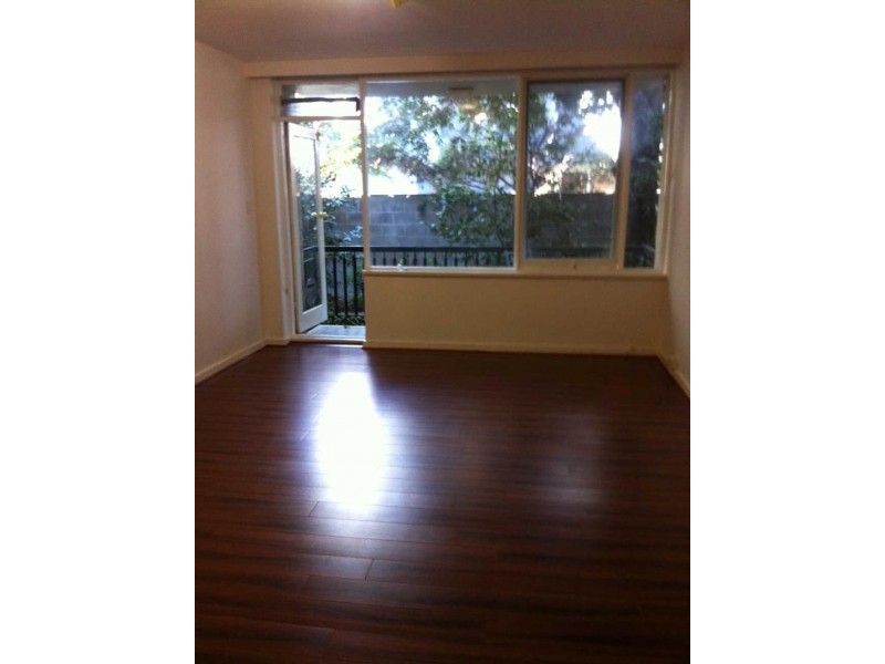 210/72  Acland Street, St Kilda VIC 3182