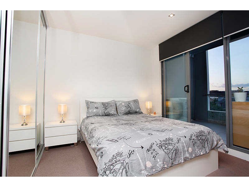 208/20  Pier Lane, Maribyrnong VIC 3032