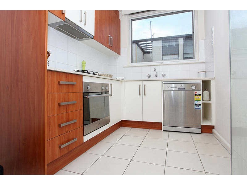 8/1  Celeste Court, St Kilda East VIC 3183