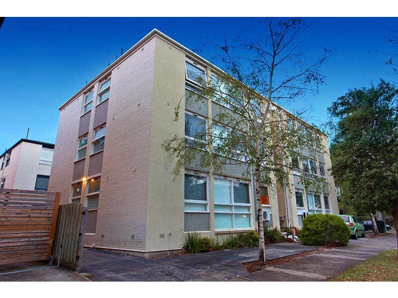 8/1  Celeste Court, St Kilda East VIC 3183