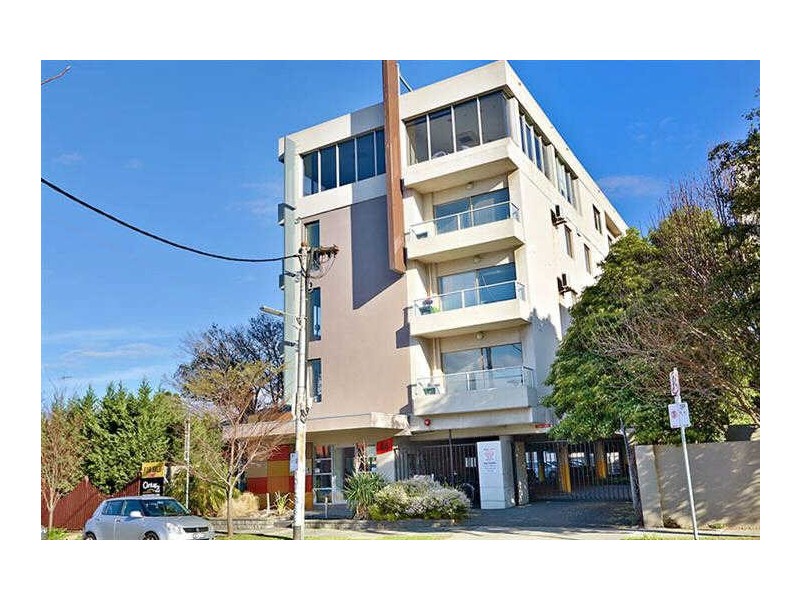 104/64  Wellington Street, St Kilda VIC 3182