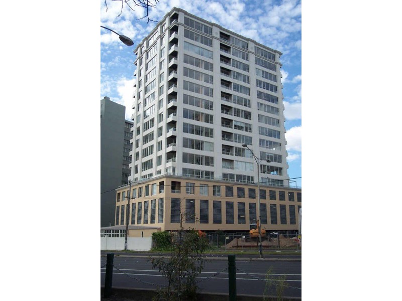 1106/82  Queens Road, Melbourne VIC 3004