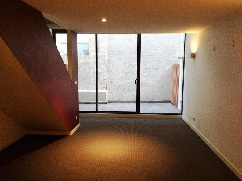 103/63  Acland Street,, St Kilda VIC 3182