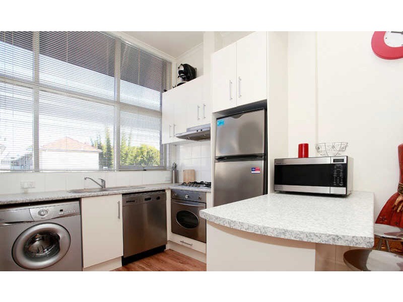 4/11-17  Park Street, St Kilda West VIC 3182