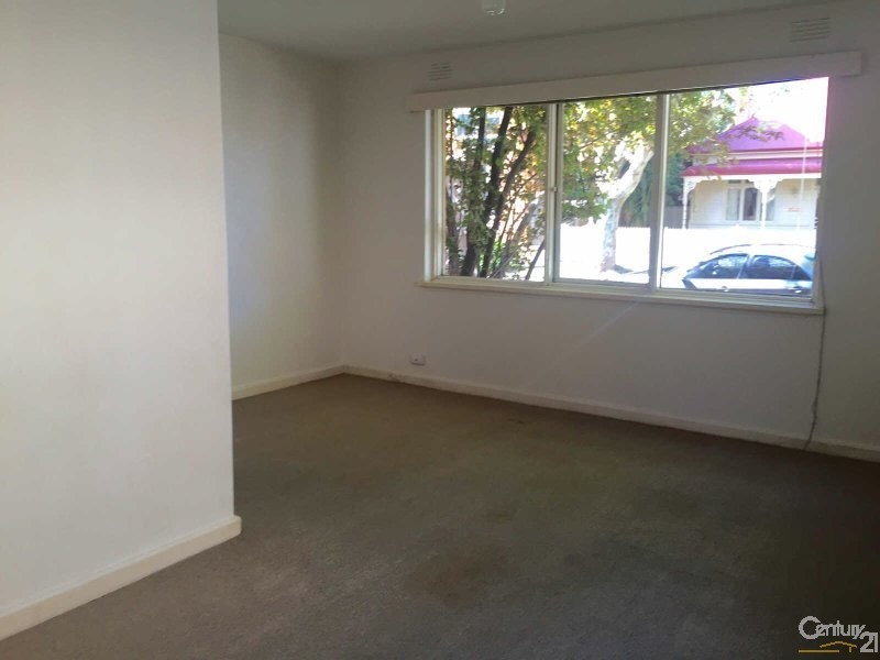 1/10 Carlisle Avenue, Balaclava VIC 3183