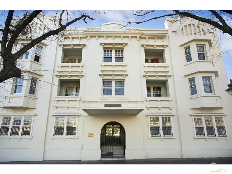 18/44 Fitzroy Street, St Kilda VIC 3182