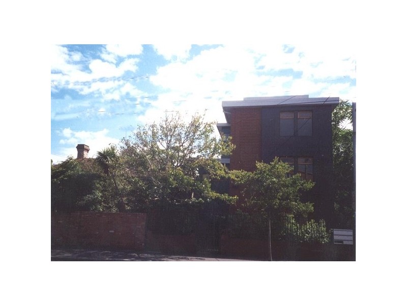 2/28 Carlisle Street, St Kilda VIC 3182