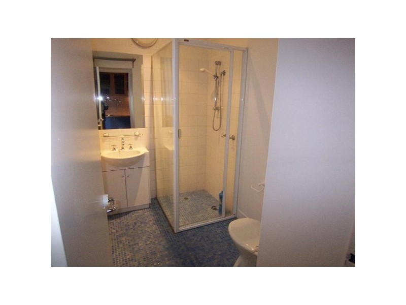 4/15 Acland Street, St Kilda VIC 3182