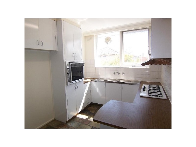 12/8 Robe Street, St Kilda VIC 3182