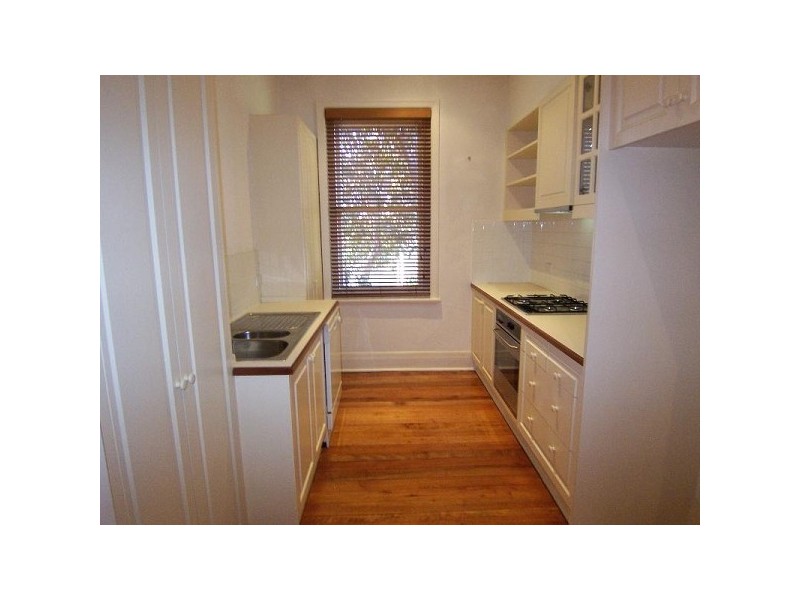 8/8 Ardoch Avenue, St Kilda East VIC 3183