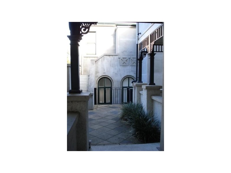 1/2A Dalgety Street, St Kilda VIC 3182