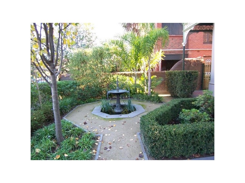 28 Robe Street, St Kilda VIC 3182