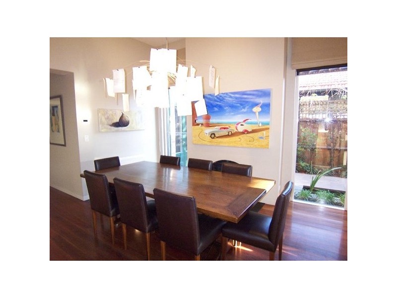 28 Robe Street, St Kilda VIC 3182