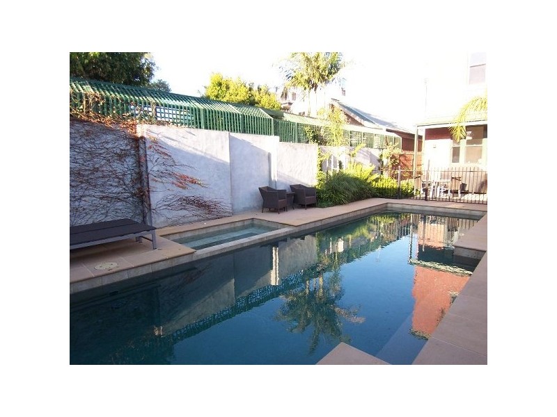 28 Robe Street, St Kilda VIC 3182