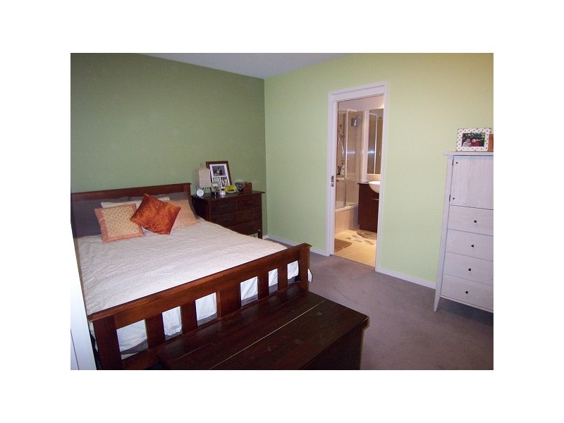 GO2/3-7 Alma Road, St Kilda VIC 3182