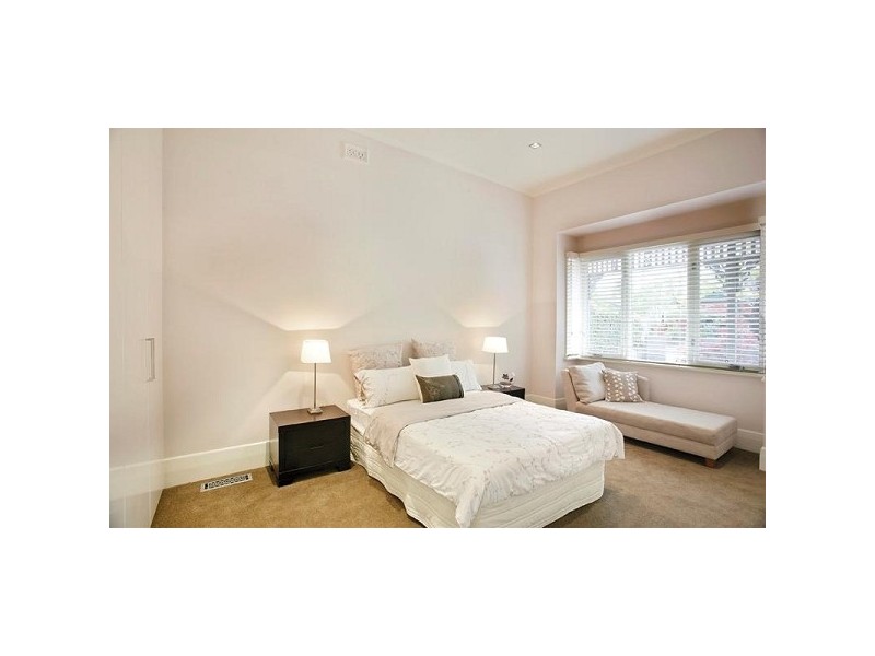 77a Milton Street, Elwood VIC 3184