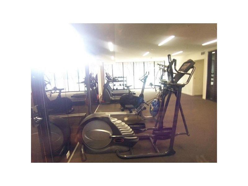 1008/55 Queens Road, Melbourne VIC 3004