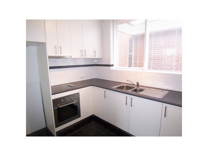 18/225 Canterbury Road, St Kilda West VIC 3182