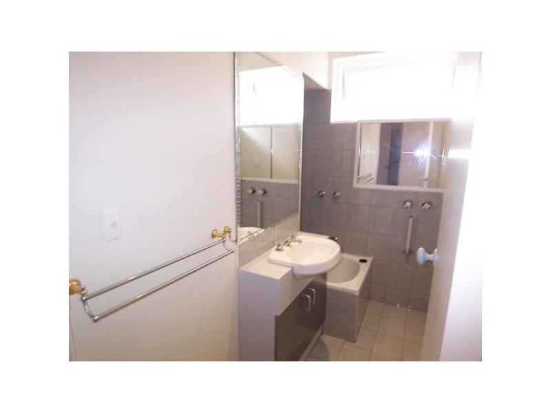 8/15 Mitchell Street, St Kilda VIC 3182