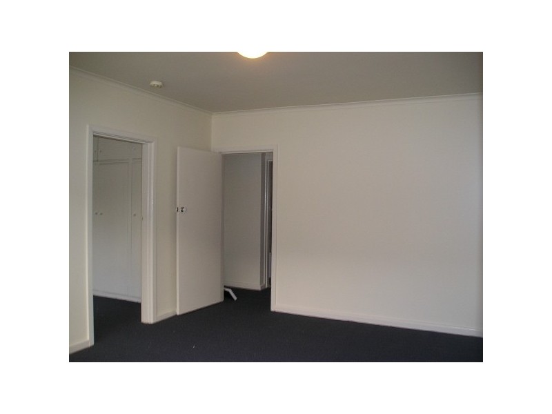 8/23 Carlisle Avenue, St Kilda East VIC 3183