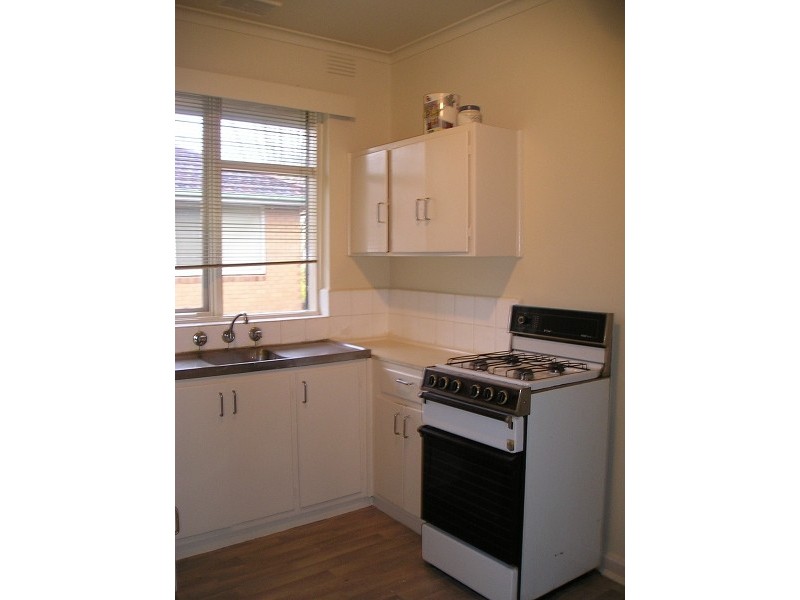 8/23 Carlisle Avenue, St Kilda East VIC 3183