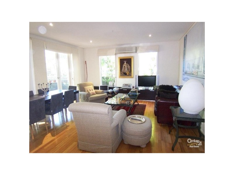 11/30-32 Broadway, Elwood VIC 3184
