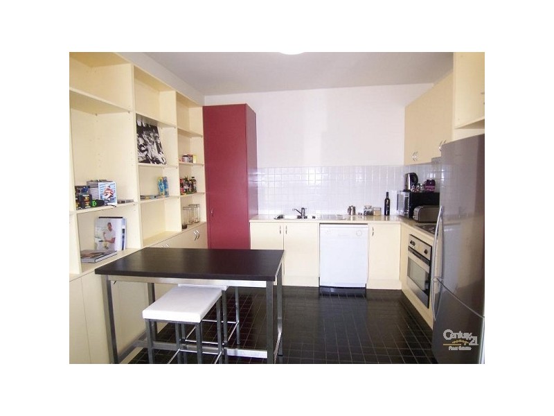 14/102 Broadway, Elwood VIC 3184